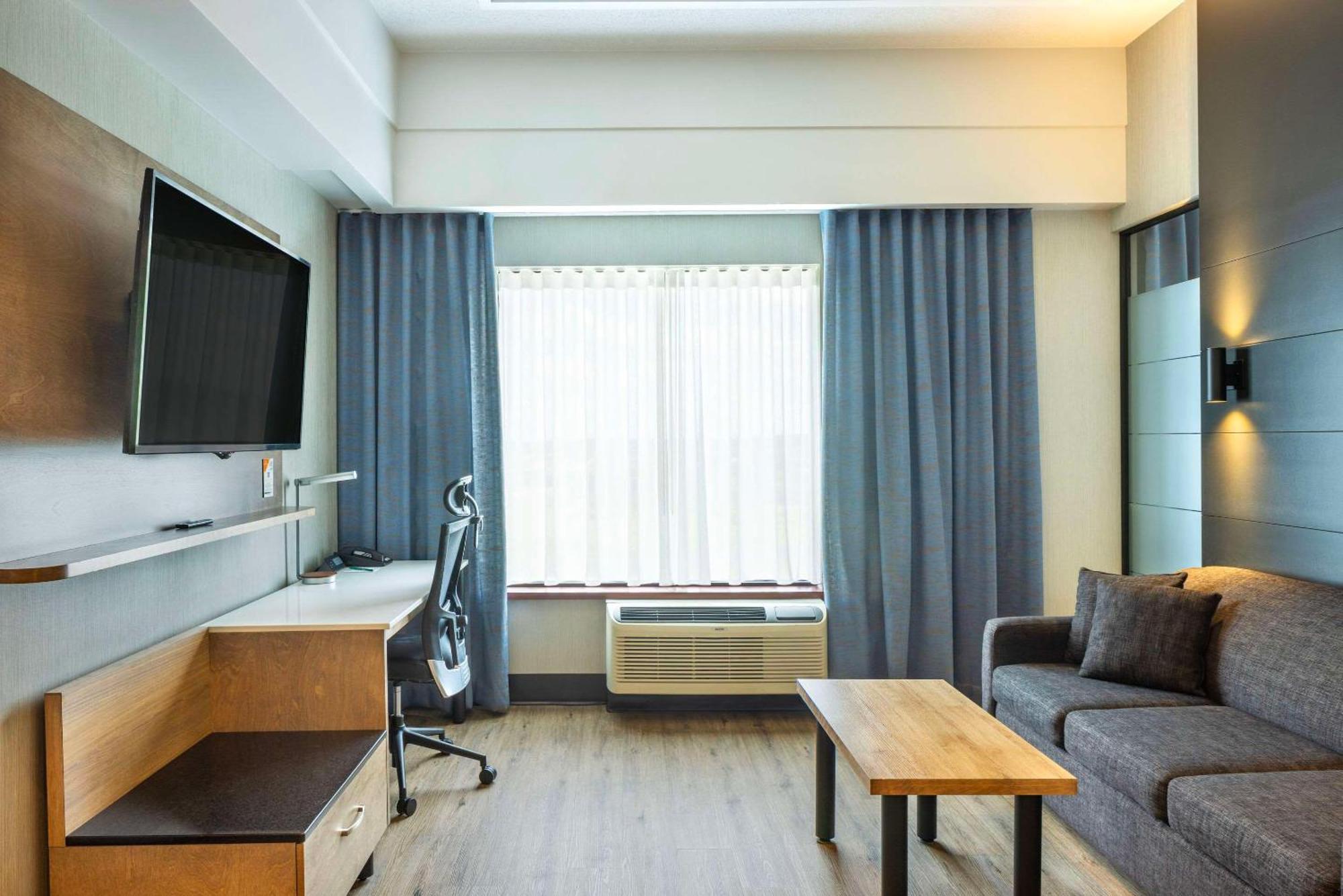 Quality Inn & Suites Lévis Eksteriør bilde