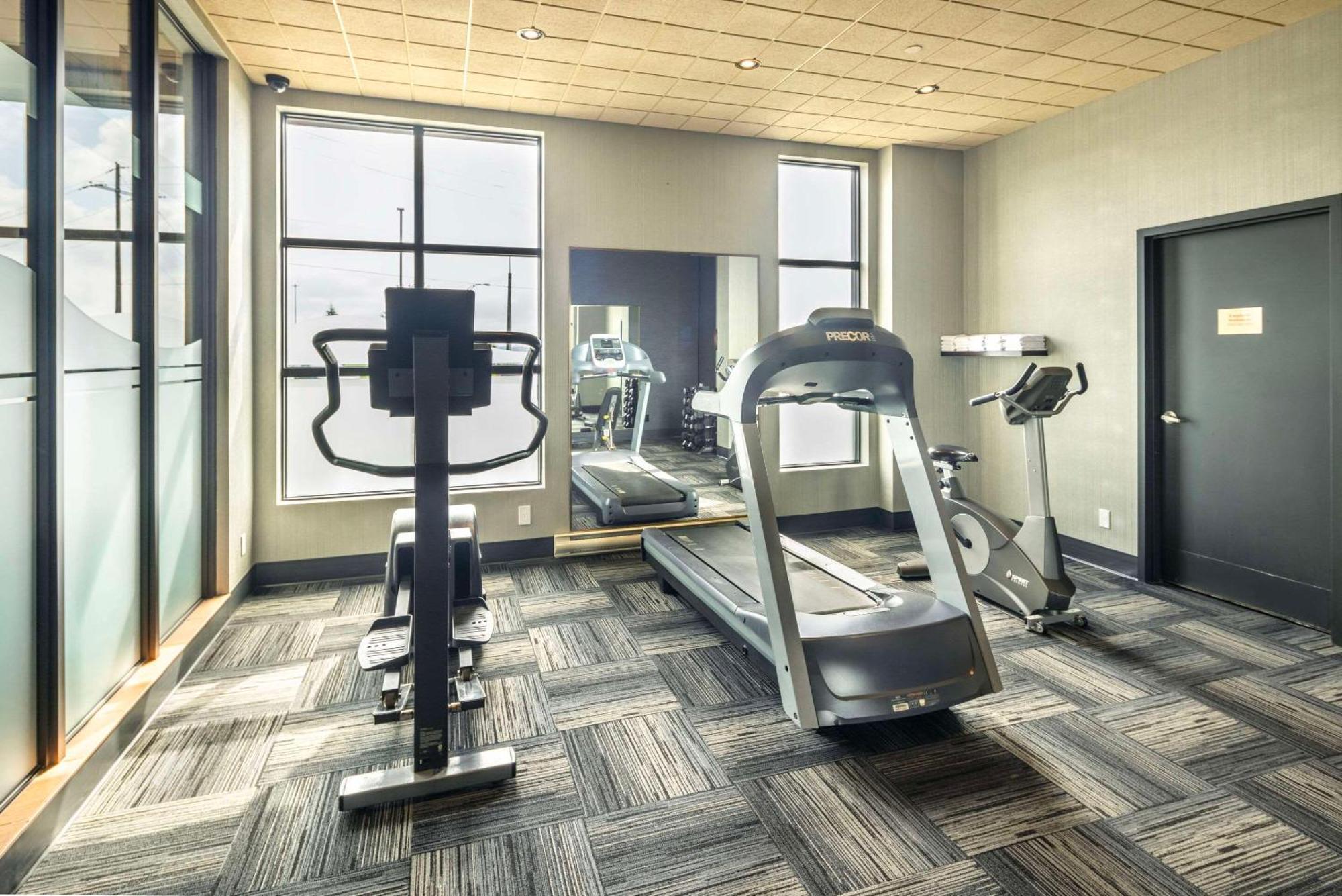Quality Inn & Suites Lévis Eksteriør bilde