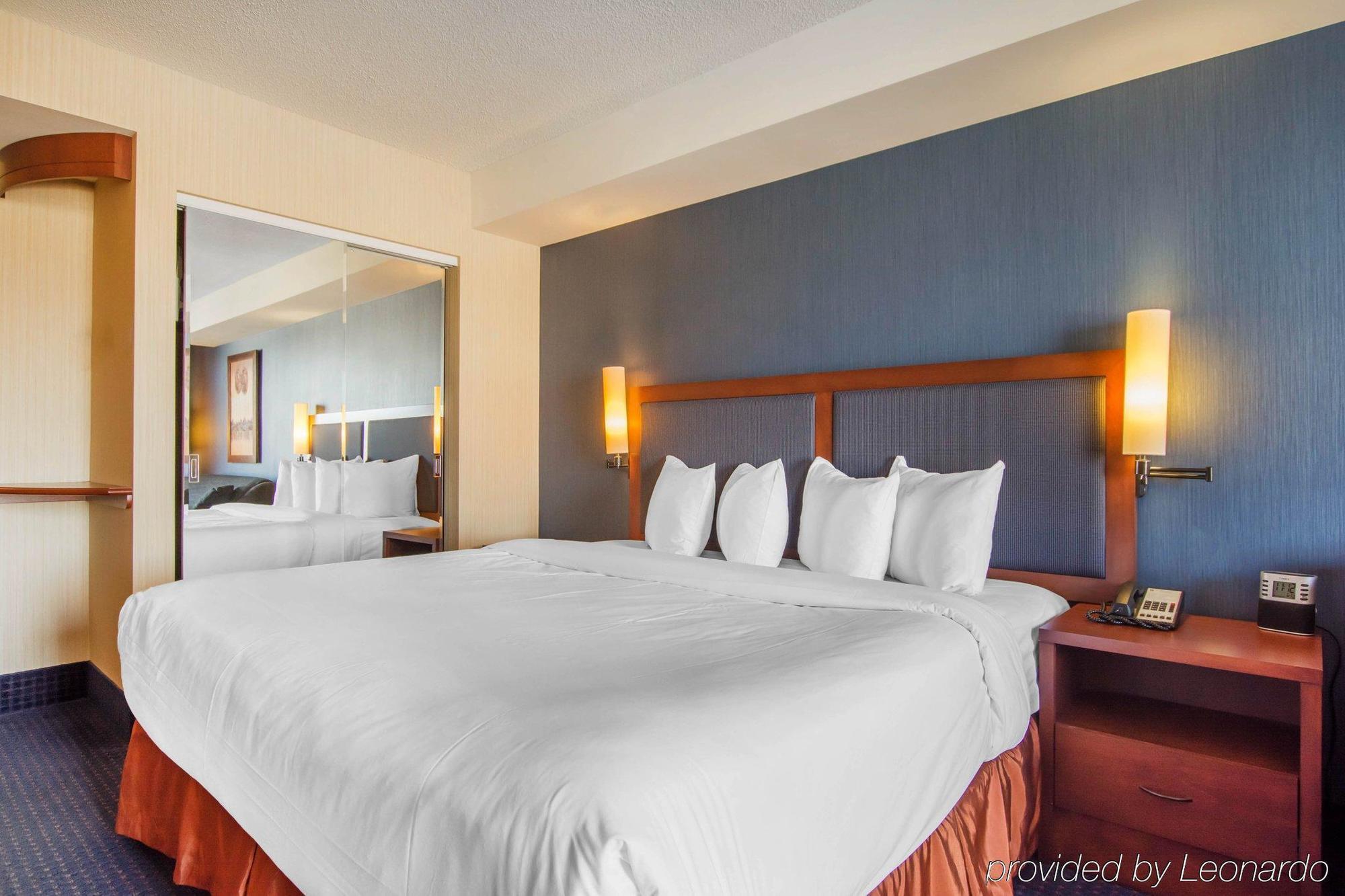 Quality Inn & Suites Lévis Eksteriør bilde