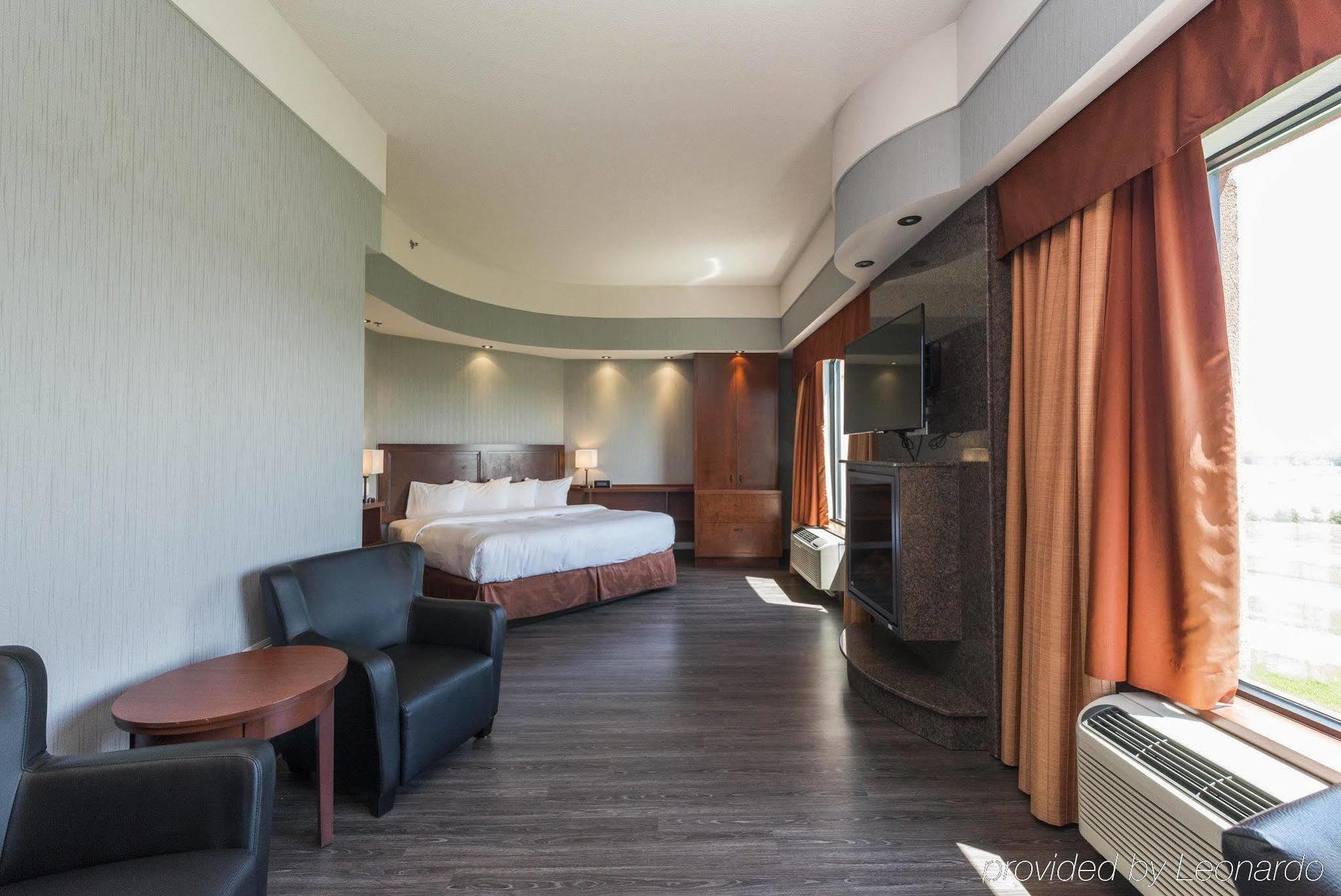 Quality Inn & Suites Lévis Eksteriør bilde